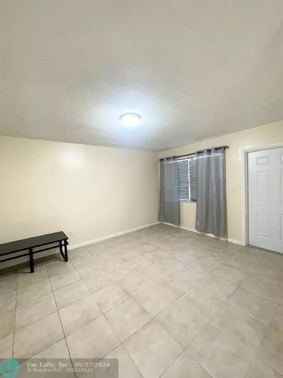 6101 Garfield St  #2, Hollywood, FL 33024