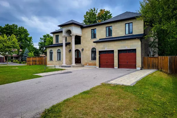 Oakville, ON L6H 1Y3,1081 bomorda DR