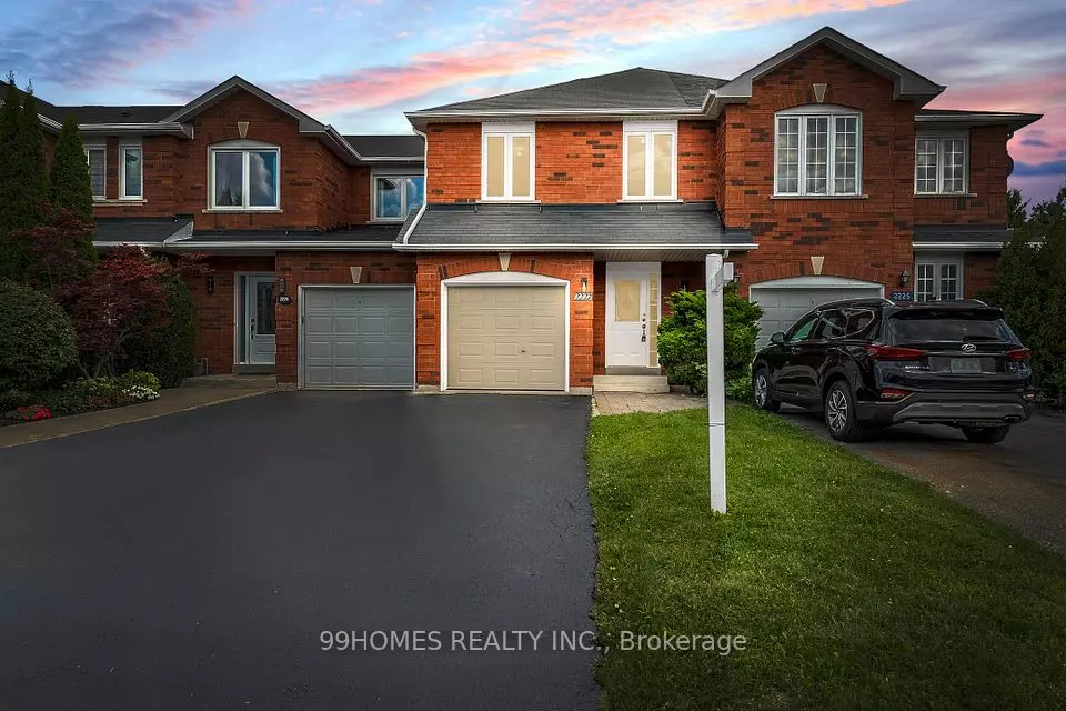 Oakville, ON L6M 3T5,2227 Pell CRES