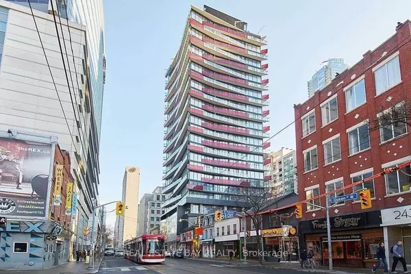 215 Queen ST W #606, Toronto C01, ON M5V 0P5