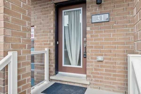 Clarington, ON L1C 3K5,31 Caspian SQ #65