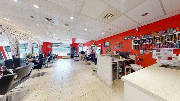 Vaughan, ON L4J 3M8,1102 Centre ST #1B