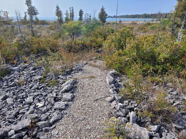 Northern Bruce Peninsula, ON N0H 2R0,23 Pedwell DR