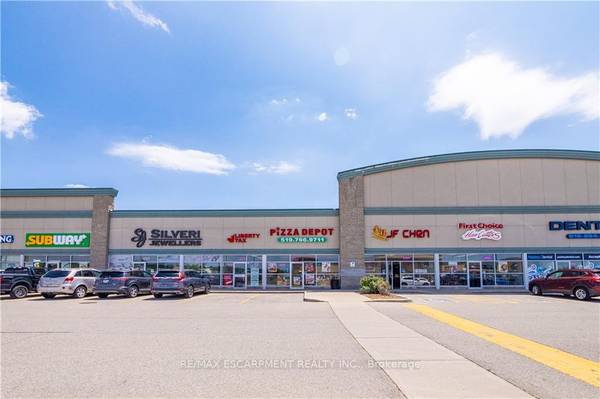 995 Paisley RD #14, Guelph, ON N1K 1X6