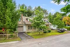 Kawartha Lakes, ON K0M 1B0,72 Bolsover RD