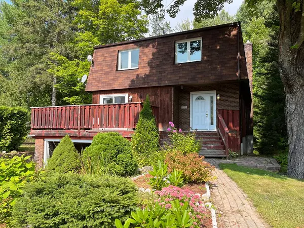 Deep River, ON K0J 1P0,136 Frontenac CRES