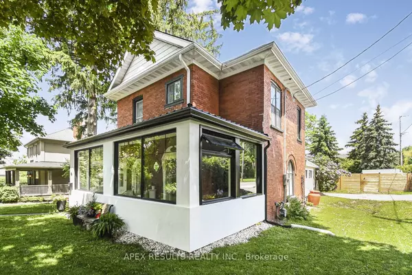 Cambridge, ON N3C 2S6,19 Panabaker ST