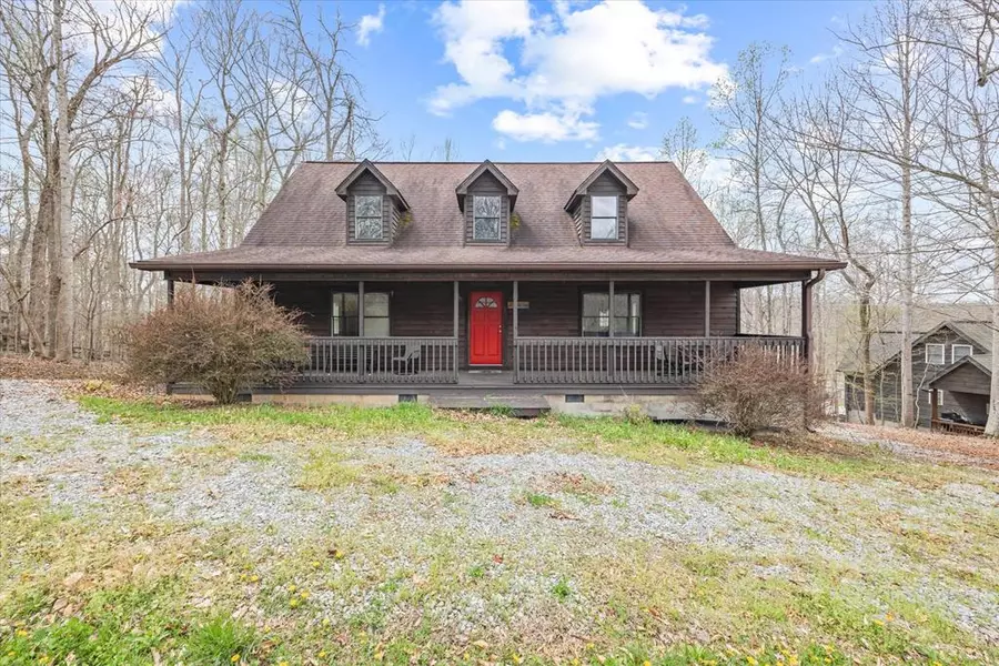 143 Koala Ridge Rd, Byrdstown, TN 38549