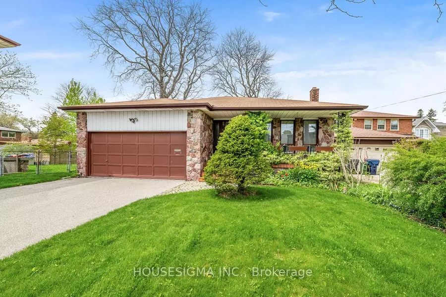 86 Hill CRES, Toronto E08, ON M1M 1J6