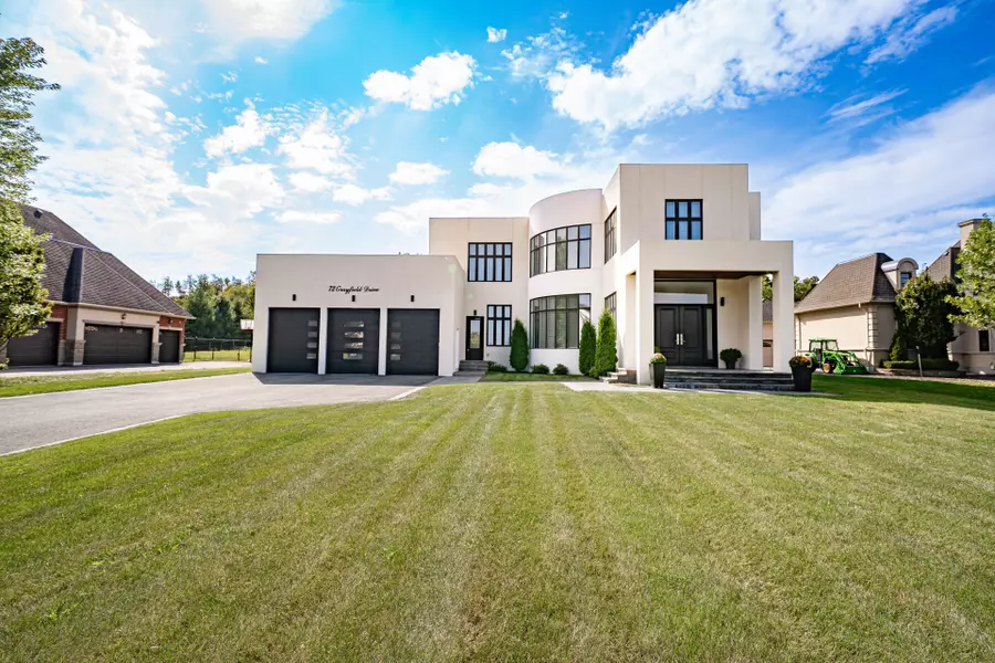 72 Grayfield DR, Whitchurch-stouffville, ON L4A 0B1