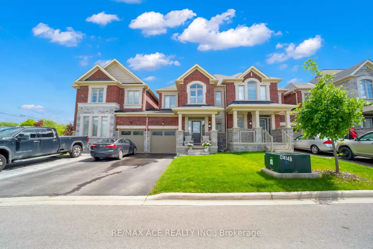 East Gwillimbury, ON L9N 0S2,75 Mondial CRES