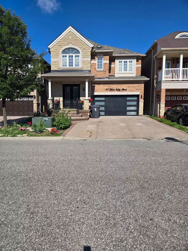 Brampton, ON L6P 2H3,67 Maple Valley ST