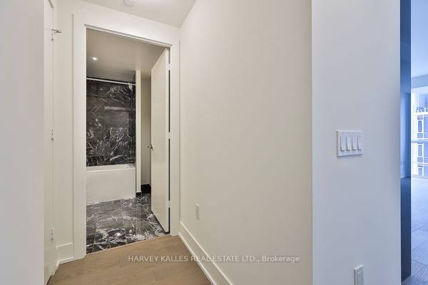 Toronto C02, ON M4W 0B1,1 Yorkville AVE #4503