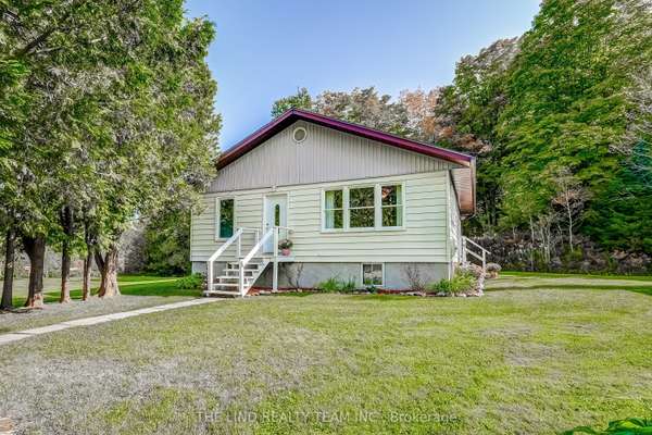 Muskoka Lakes, ON P0B 1M0,949 Raymond RD