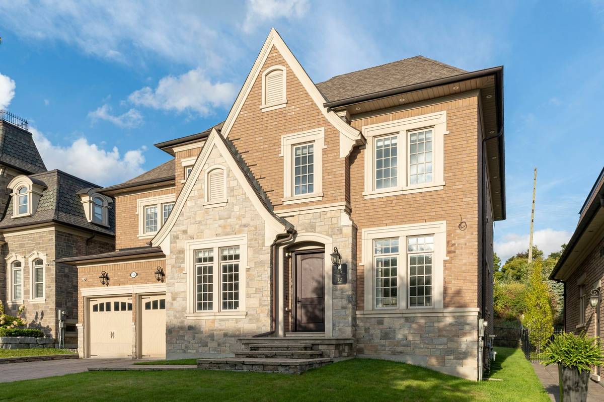 Vaughan, ON L4H 3N5,35 Annsleywood CT