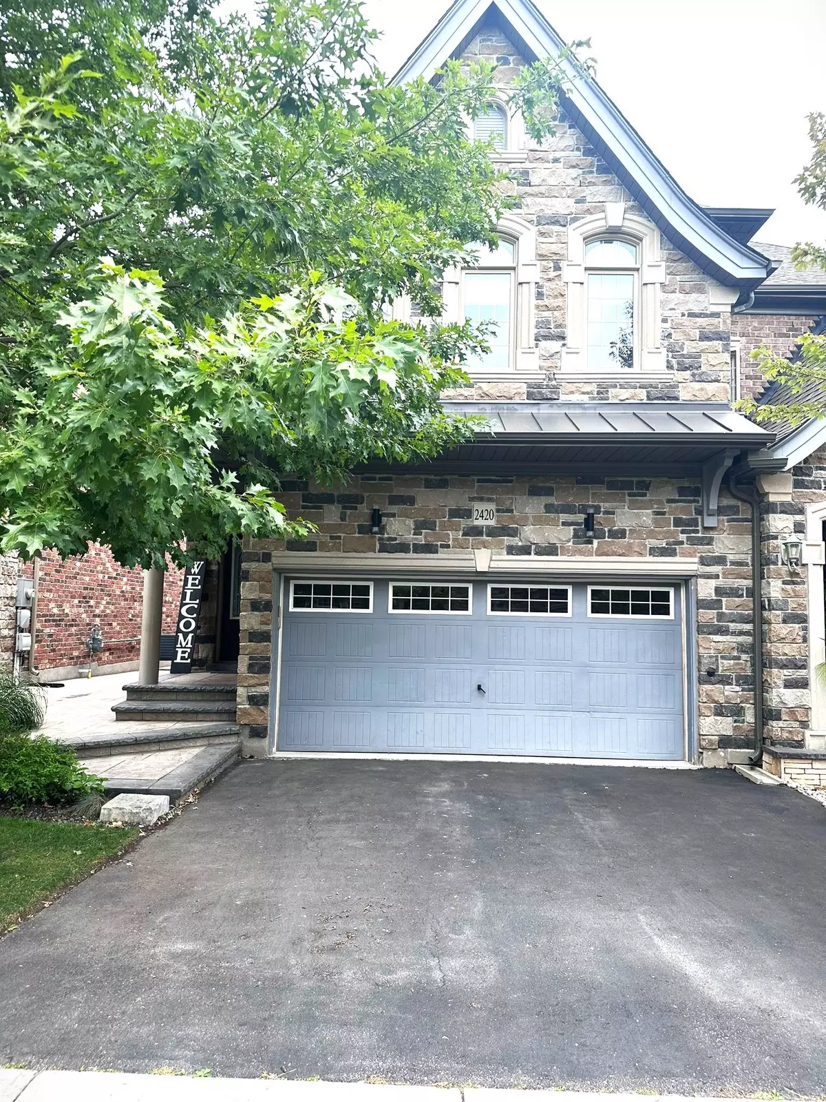 Oakville, ON L6M 0S2,2420 Village Common N/A