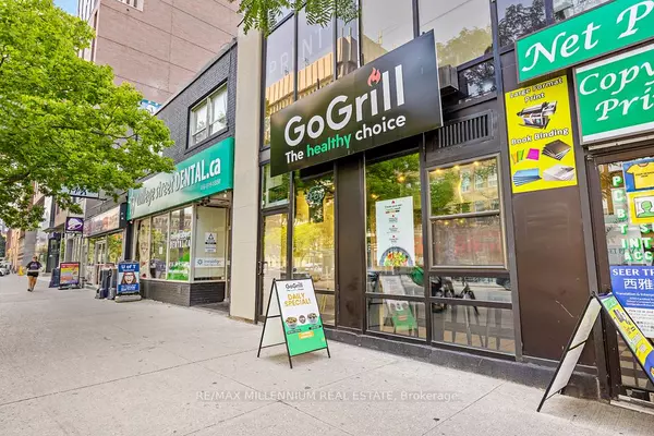 Toronto C01, ON M5T 1R6,267 College ST #A