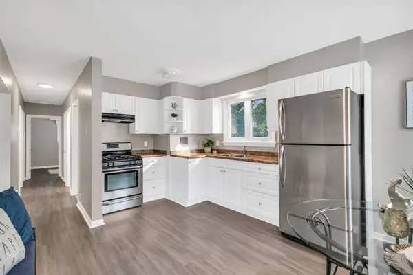 Barrie, ON L4N 3K9,144 Essa RD