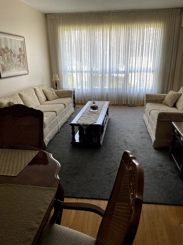 Toronto W10, ON M9V 3L6,11 LANGFIELD CRES