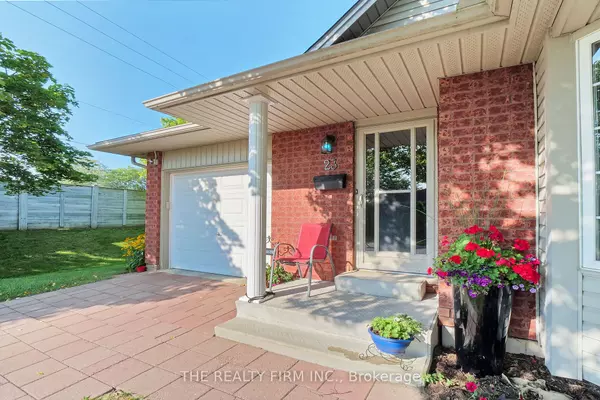 London, ON N6G 5G5,875 Thistledown WAY #23