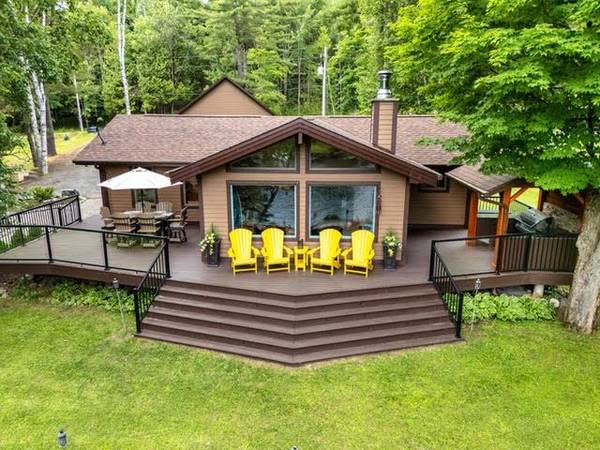 299 Seelys RD,  Huntsville,  ON P1H 2J3