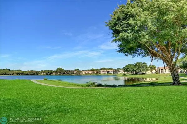 Boca Raton, FL 33431,2800 Palmwood Terr  #1210