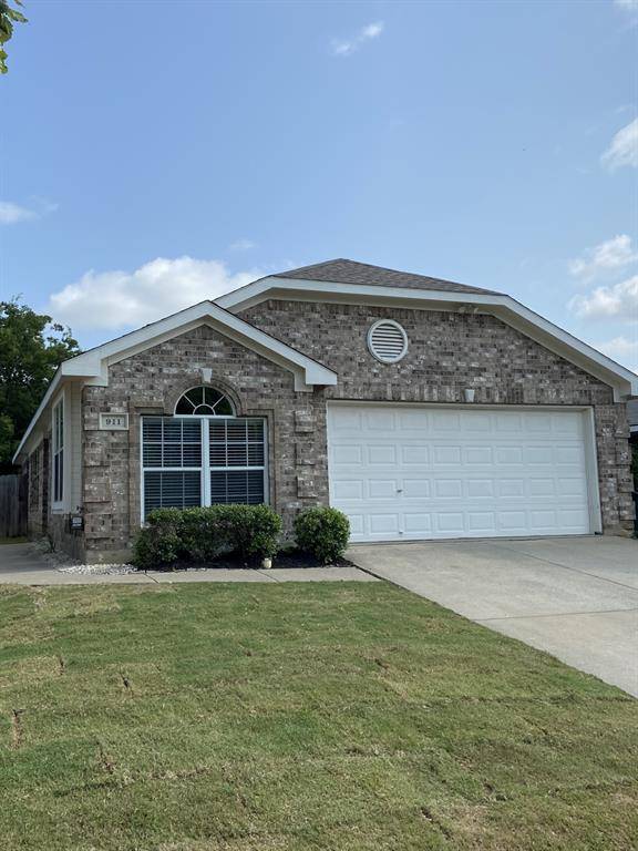 911 Cruise Street, Denton, TX 76207