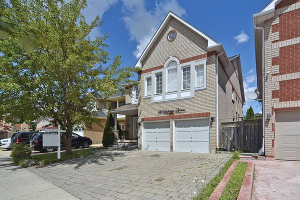 Markham, ON L3S 4J3,384 Highglen AVE