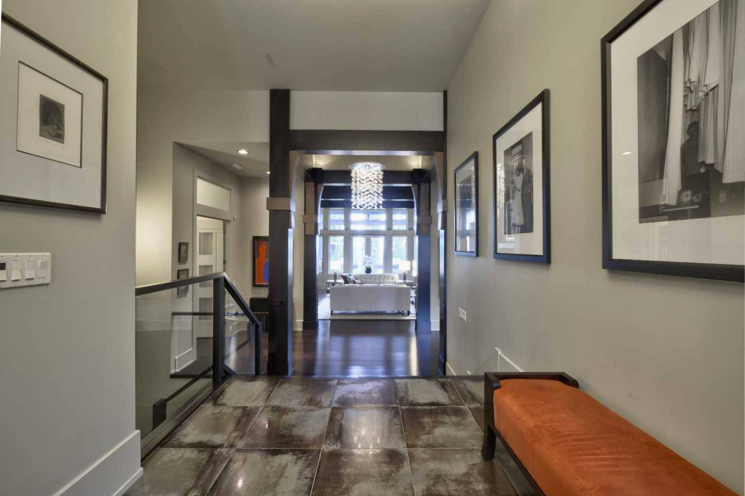 Calgary, AB T3H 5Y4,31 Elmont DR SW