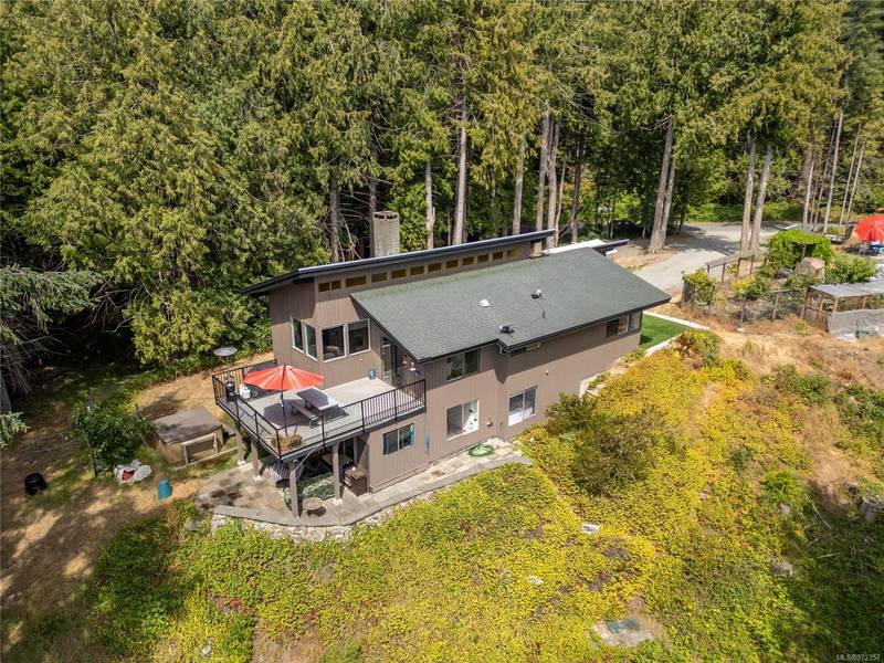 1203 Stanley Point Rd, Pender Island, BC V0N 2M1