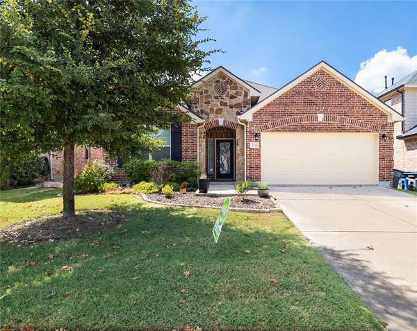 2716 Calmwood Drive, Little Elm, TX 75068