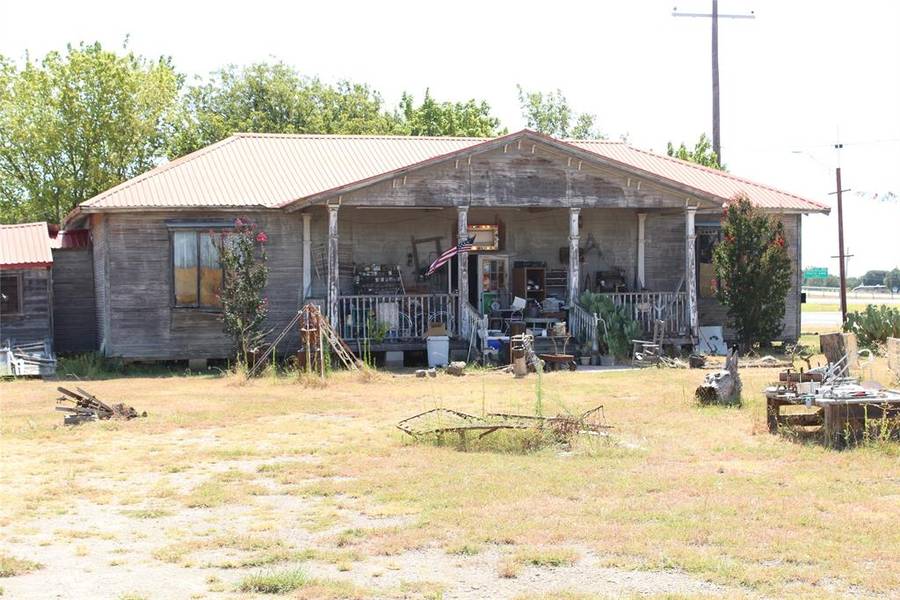 506 N Access Road, Clyde, TX 79510