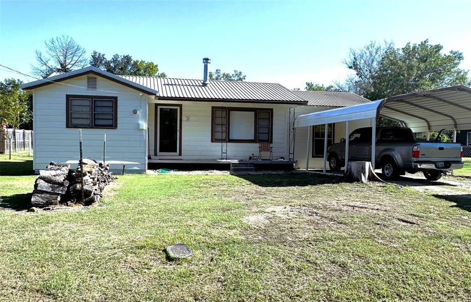 417 E 3rd Street, Blooming Grove, TX 76626