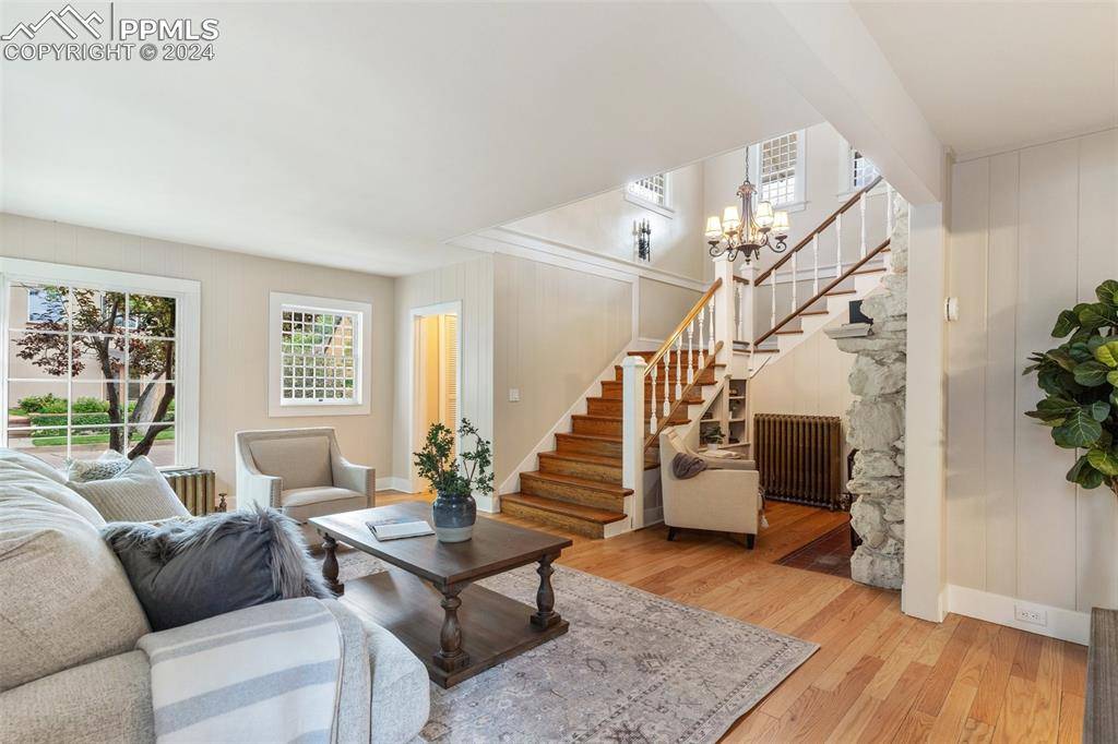 Colorado Springs, CO 80907,19 W Washington ST