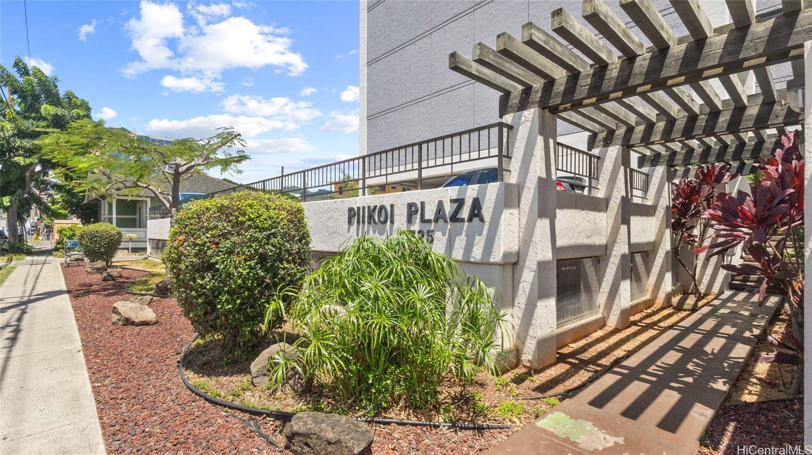 725 Piikoi Street #302, Honolulu, HI 96814
