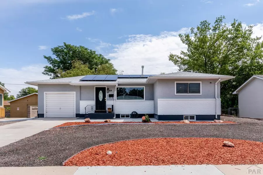 88 Radcliff Lane, Pueblo, CO 81005