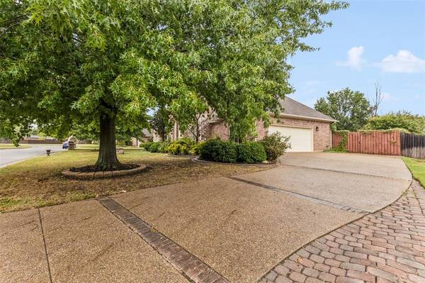 Cleburne, TX 76033,1106 Lynnwood Drive