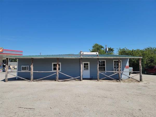 515 Colorado Street, Coleman, TX 76834