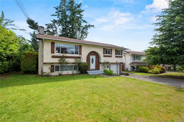 Saanich, BC V8Z 6B2,791 Mann Ave