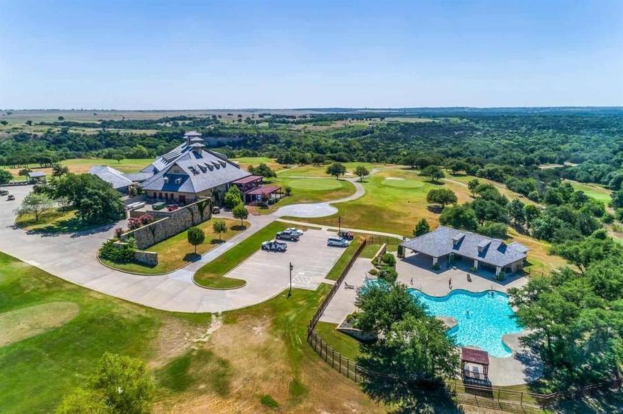 6231 N Berwick Drive, Cleburne, TX 76033