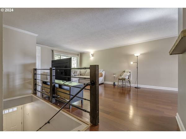 Portland, OR 97219,1035 SW BERTHA BLVD #14