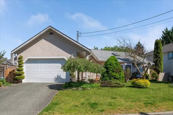 Ladysmith, BC V9G 1N5,881 Therres Cres