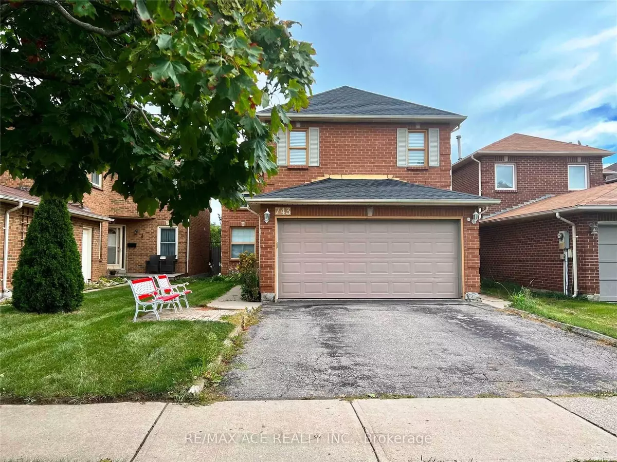 Pickering, ON L1V 3P4,743 Aspen RD #BSMT