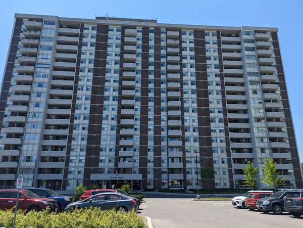 44 Falby CT #401, Ajax, ON L1S 3L1