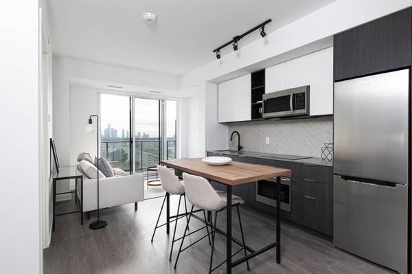 36 Zorra ST #623, Toronto W08, ON M8Z 0G5