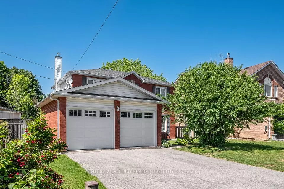 Cobourg, ON K9A 4Z4,736 Daintry CRES