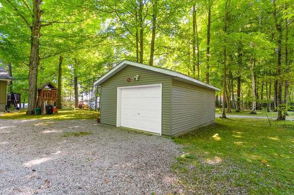 Kawartha Lakes, ON K0M 2B0,122 Suter DR