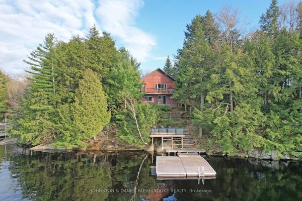 Muskoka Lakes, ON P0B 1J0,1036 Phyllimar LN