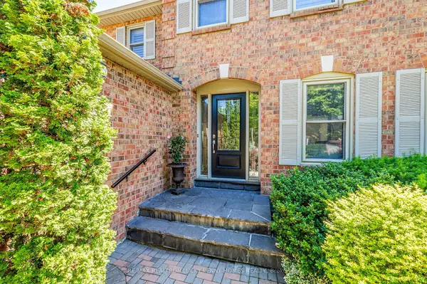 Markham, ON L3R 7K8,15 Aitken CIR