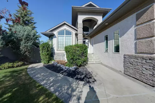 Red Deer, AB T4R 2Y7,28 Duval Close